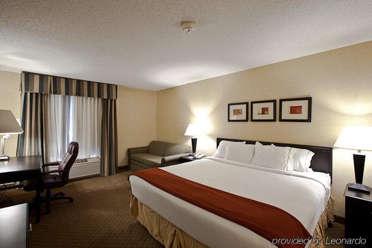 Holiday Inn Express Plymouth By Ihg Room photo